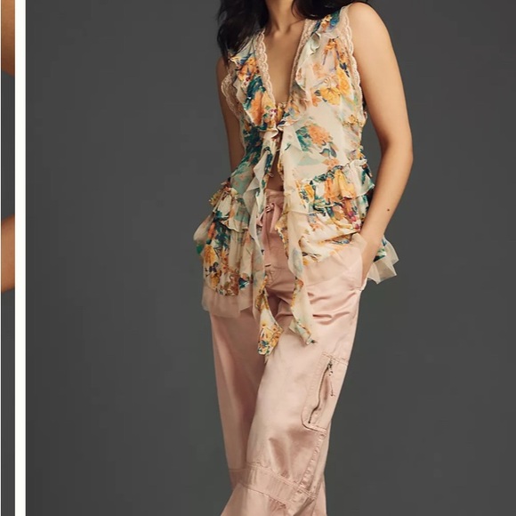 Vibrant Floral Ruffle top - Picture 3 of 7